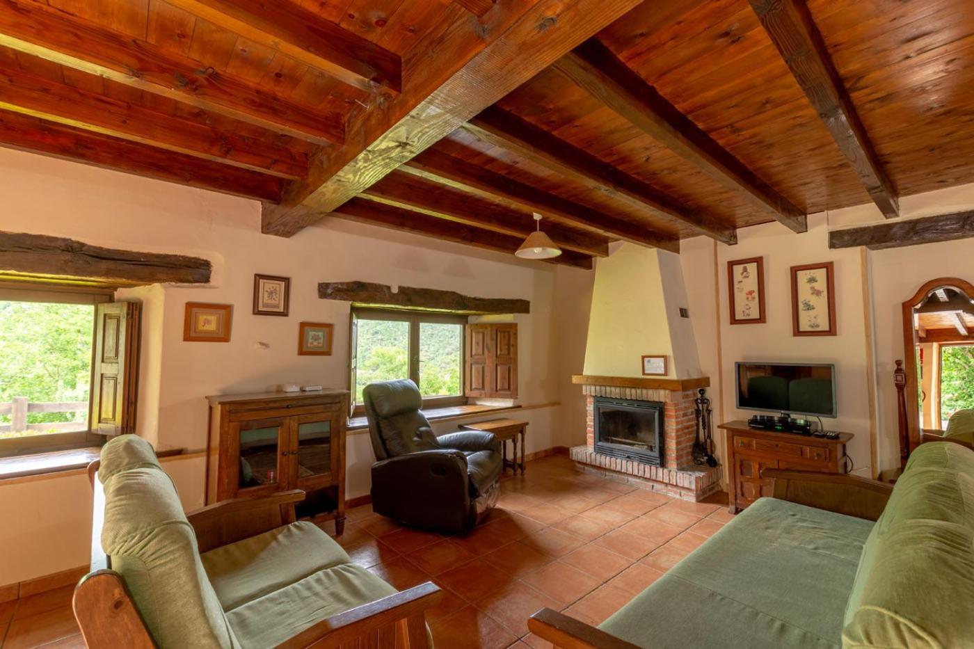 Apartamentos Rurales Los Picos De Redo Camaleno Exterior photo